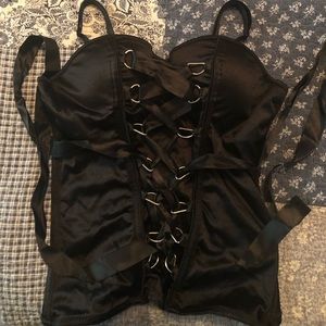 Black Corset, Medium